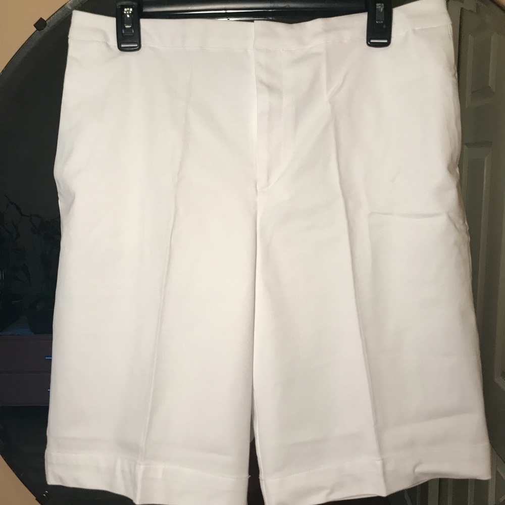 SUSAN GRAVER Coastal Stretch Bermuda Shorts -WHITE